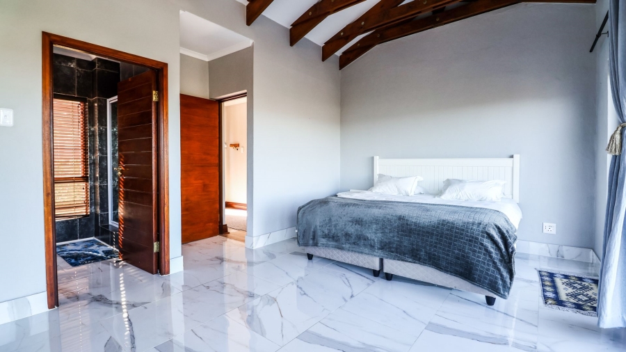 To Let 7 Bedroom Property for Rent in Old Place Western Cape